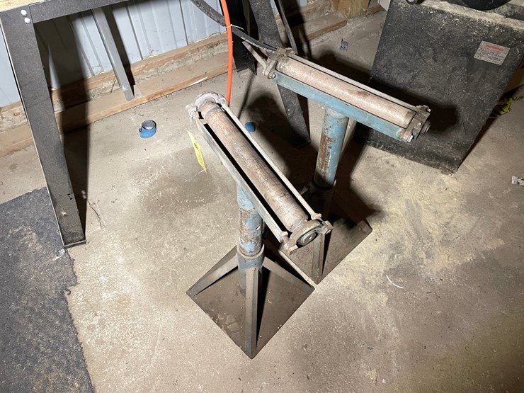 #7044-•-pedestal-roller-stands-image-1