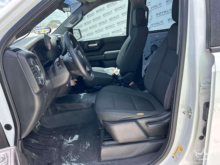 2021-chevrolet-silverado-1500-image-11