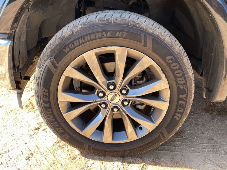 2017-ford-f150-image-19