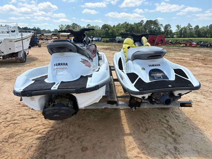 (2)-yamaha-jet-skis-&-trailer-image-24