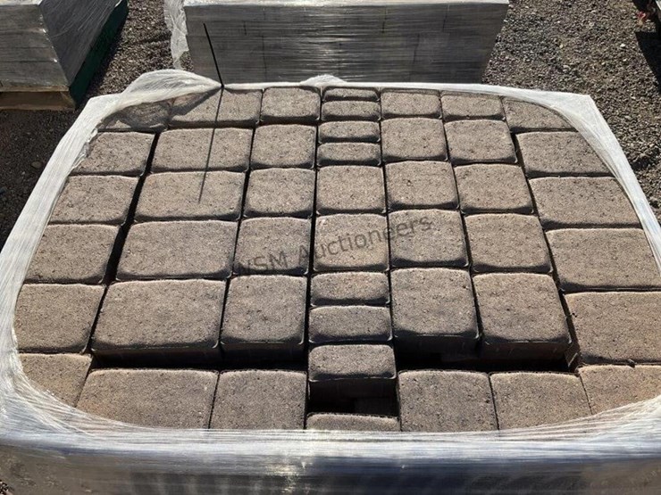 pallet-of-stone-pavers-image-5