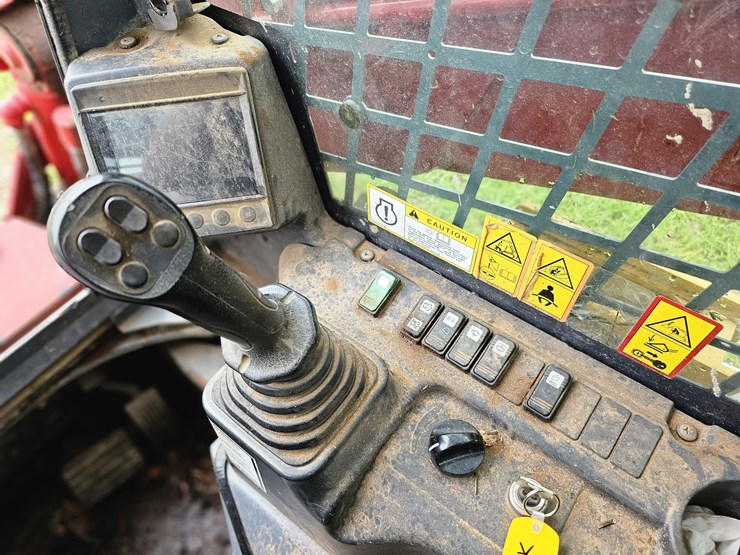 takeuchi-tl10v2-image-14