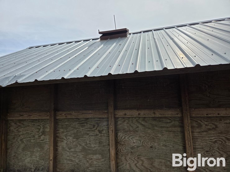 shop-built-wood-livestock-feeder-image-10
