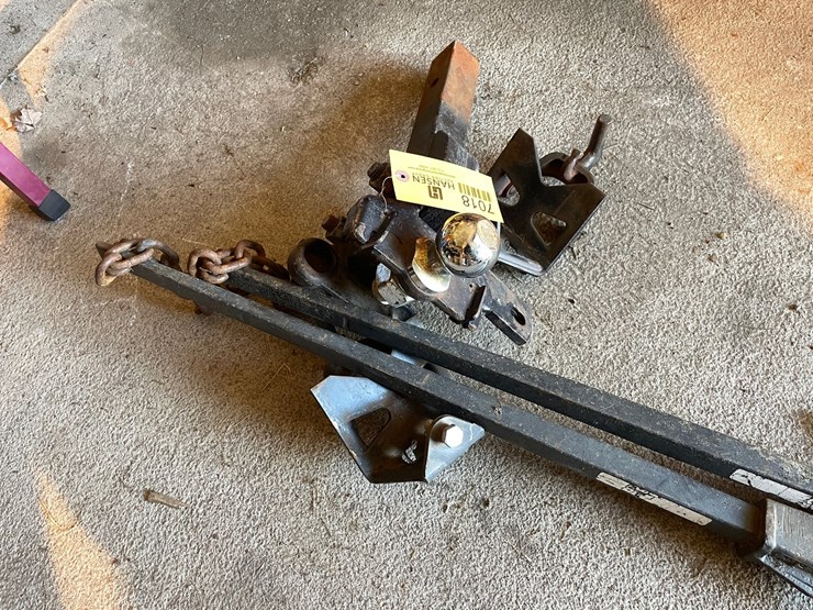 #7018-•-trailer-hitch-with-stabilizing-bars-image-3