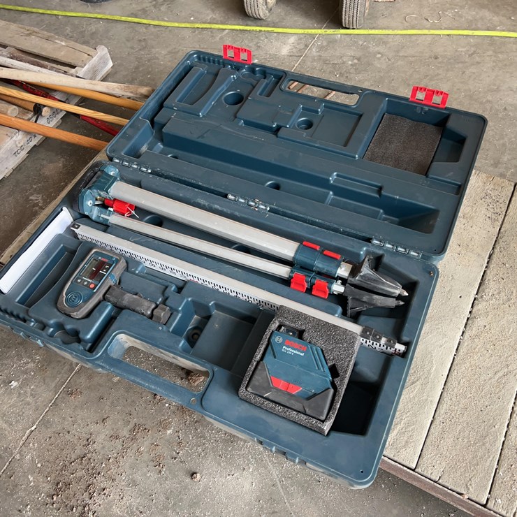 Bosch Professional Exterior GLL150E Laser Kit