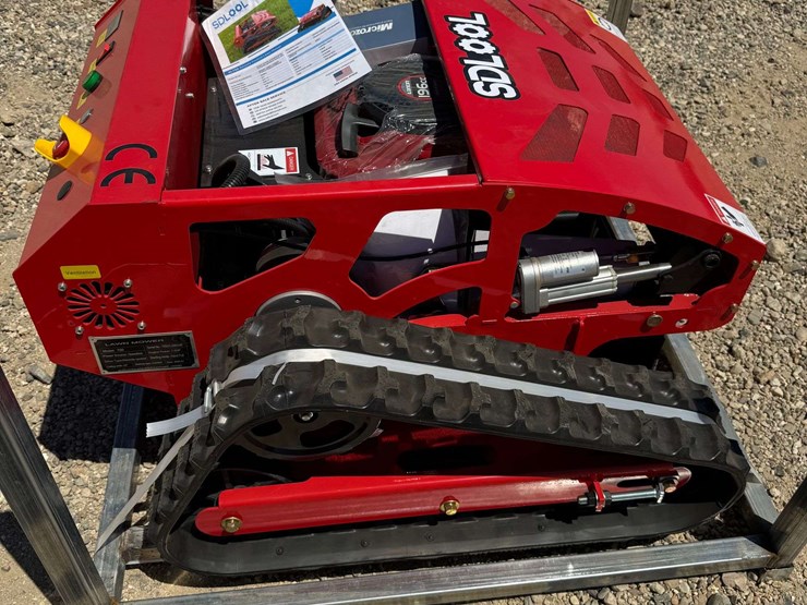 sl-750-all-terrain-remote-controlled-weed-and-brush-mower-(new/unused)-image-4