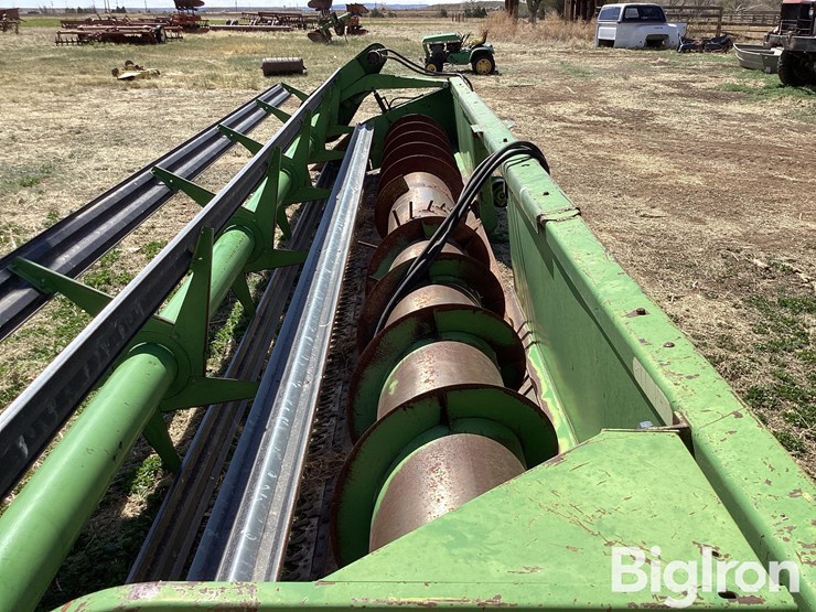 john-deere-222-image-10