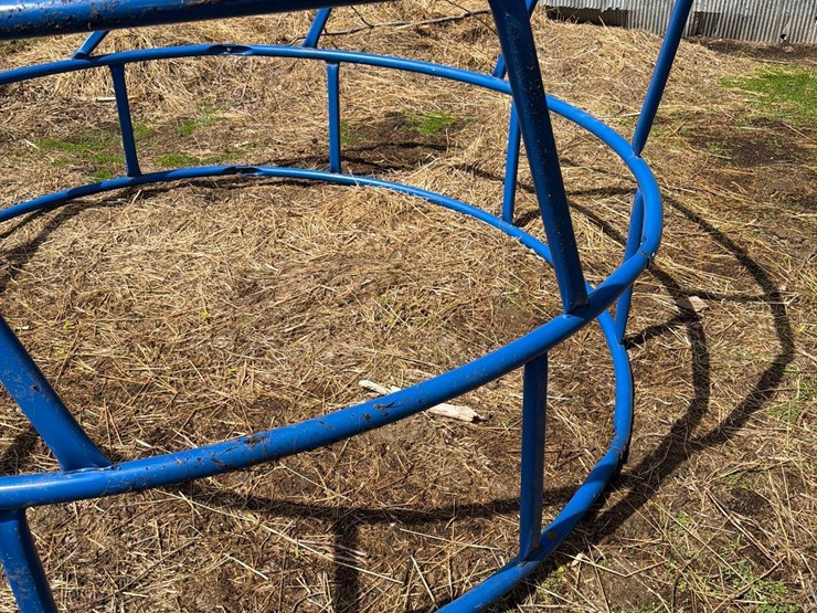 round-bale-feeder-image-3