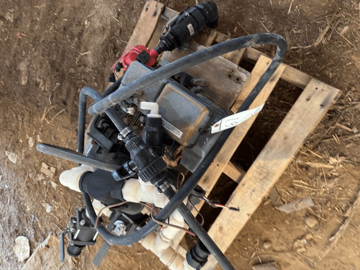 (2)-pumps,-pacer-pump,-12-volt-transfer-pump-image-6