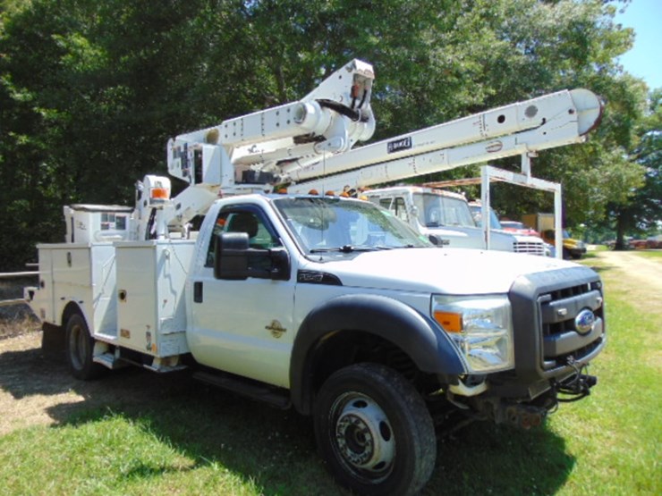 2015-ford-f550-image-2