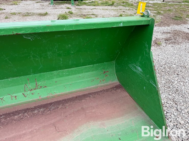 john-deere-8-image-12