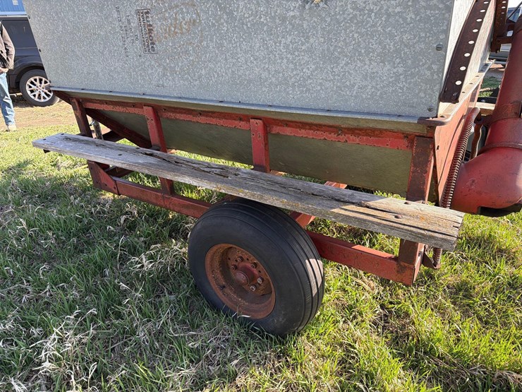 57”-x-7ft-auger-wagon-image-10