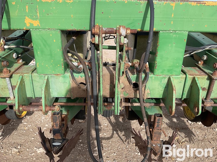 john-deere-7100-image-9
