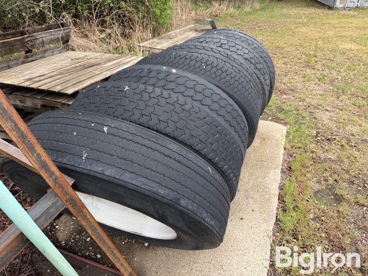 truck-tires-&-rims-image-6