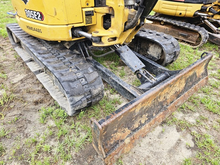 caterpillar-305e2-image-9