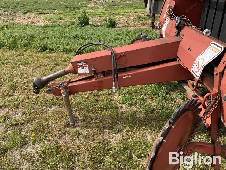 hesston-5585-image-11