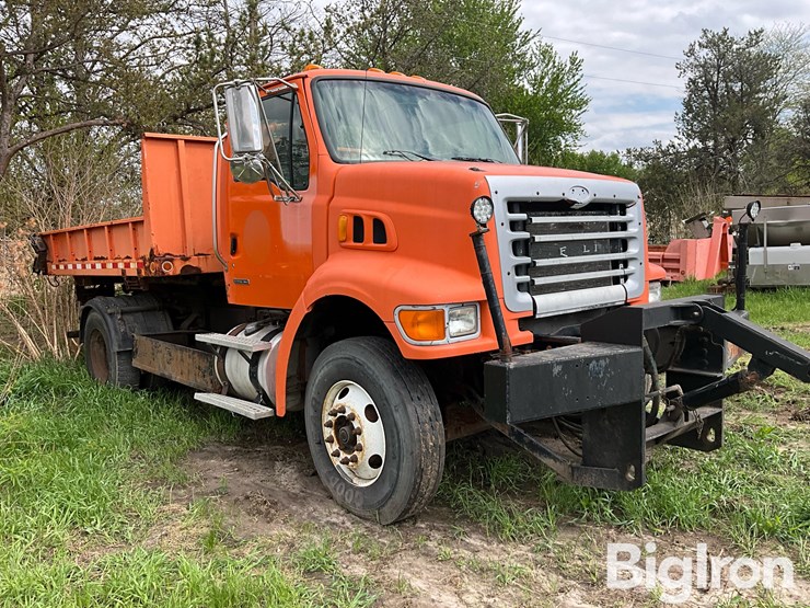 2007-sterling-l7500-image-3