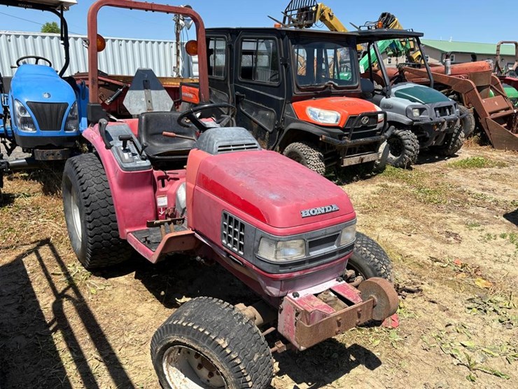 honda-h6522a2-tractor-image-4
