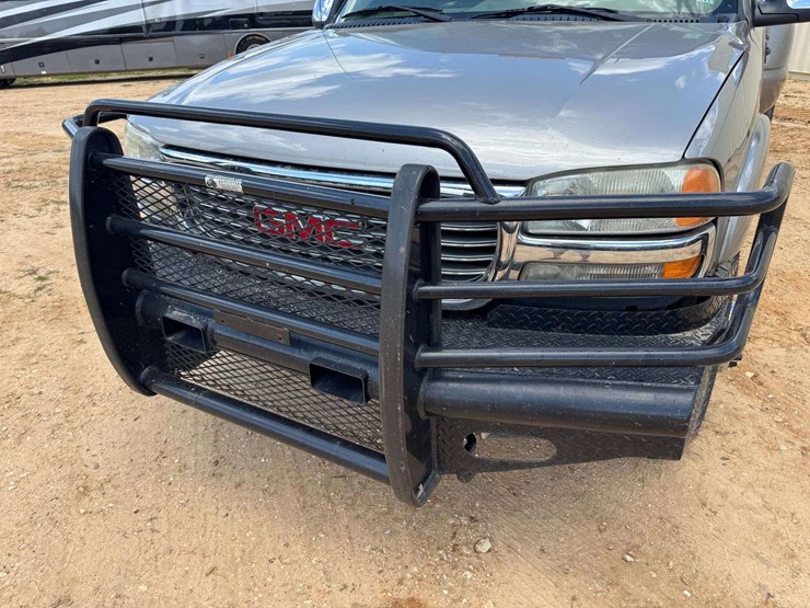 2002-gmc-sierra-3500-image-27