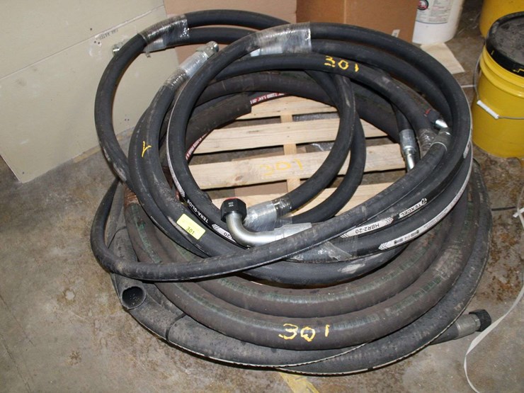 pallet-of-hoses-in-two-sizes-image-1