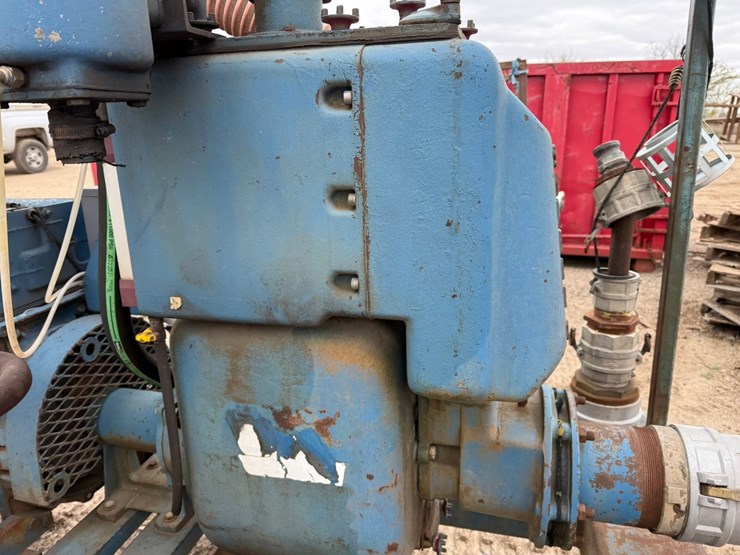 #3889-•-towable-water-pump-image-30