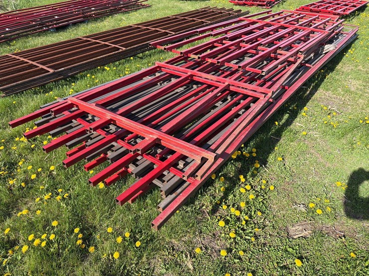 approx-10-sections-of-fencing-image-1