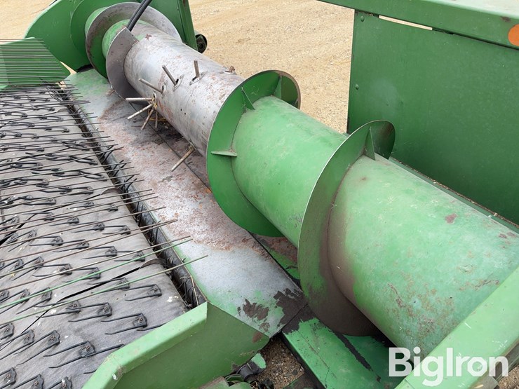 john-deere-212-image-18