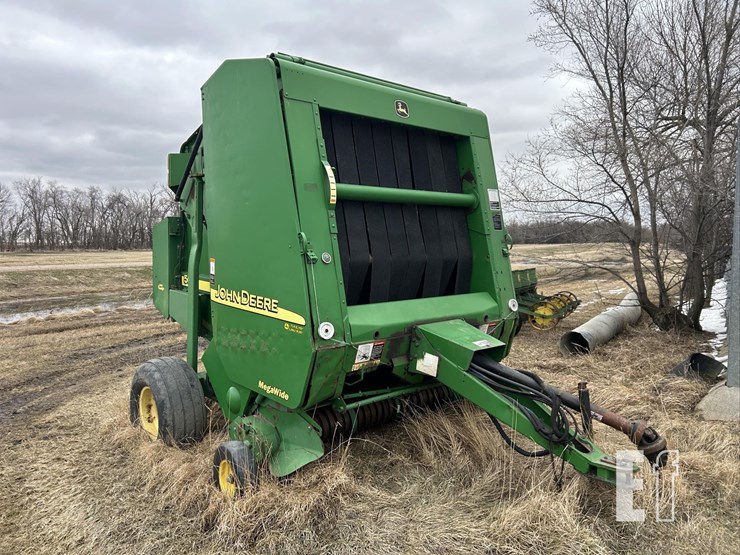 2002-john-deere-567-image-1