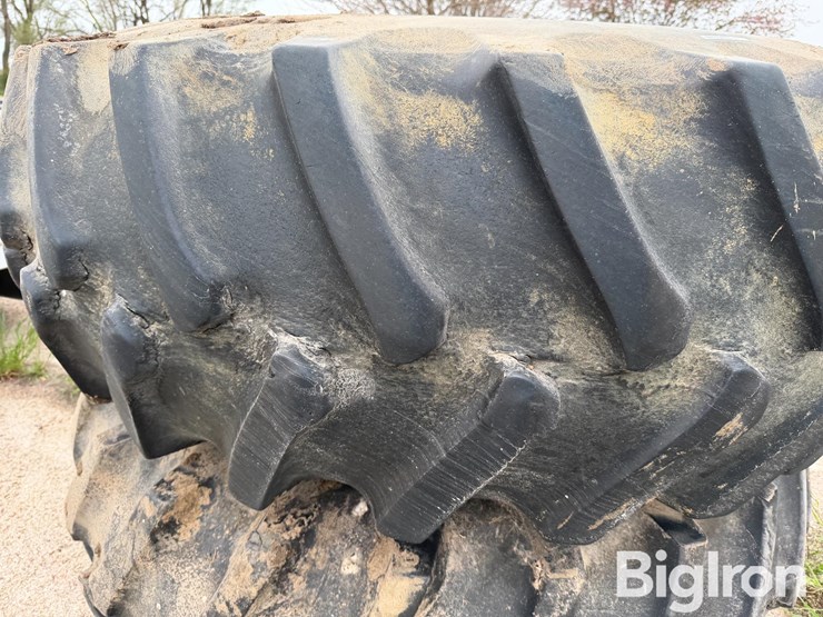 24.5-32-tires-&-rims-image-10