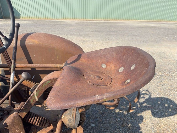 john-deere-h-image-41