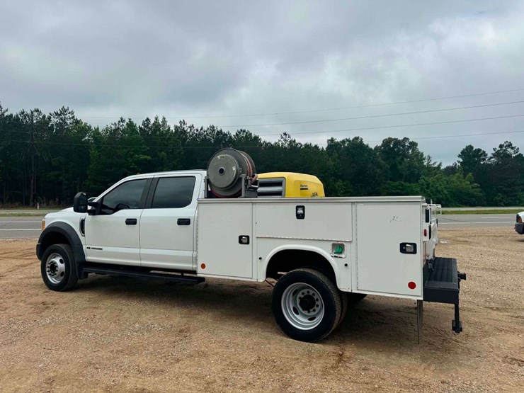 2017-ford-f550-sd-image-4