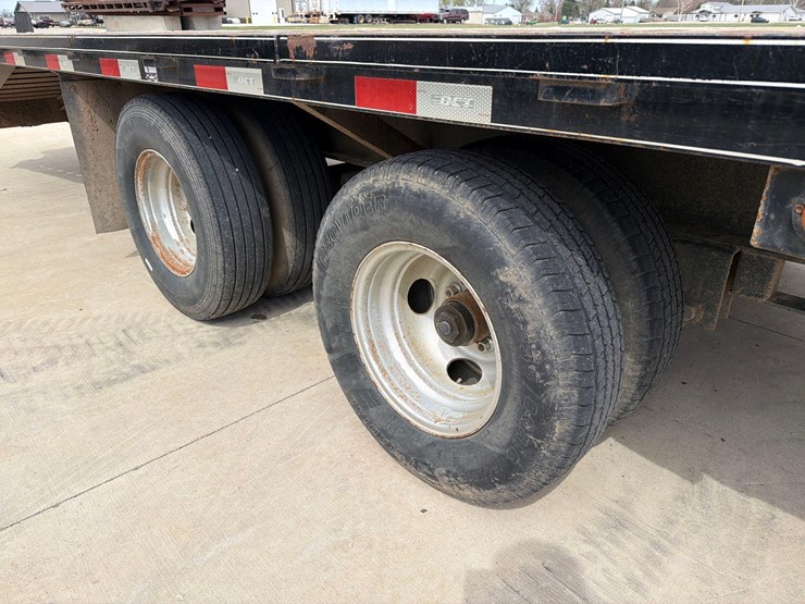 2018-dct-101”-x-32ft-gooseneck-flatbed-trailer-image-21