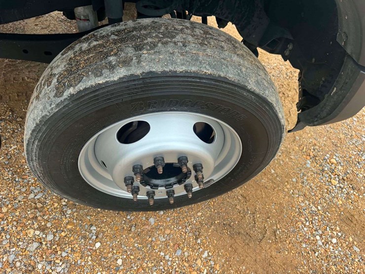 2017-ford-f550-sd-image-23