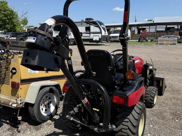 2023-yanmar-223-image-11