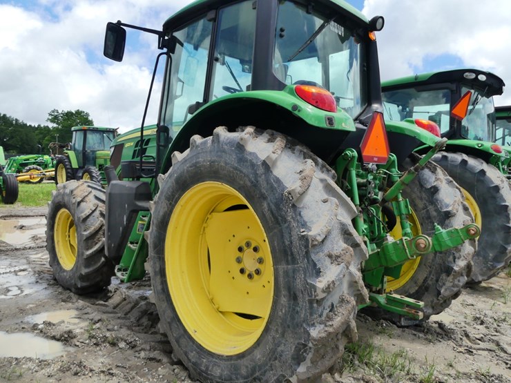 2013-john-deere-6125m-image-4