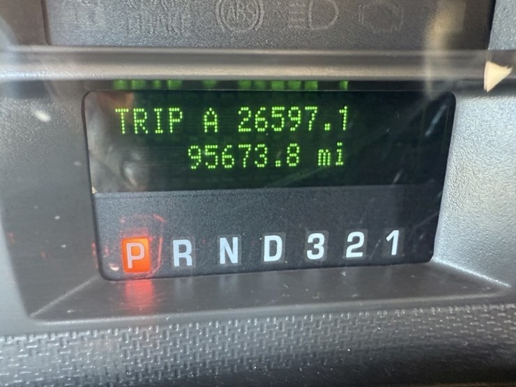 2009-ford-f350-image-28