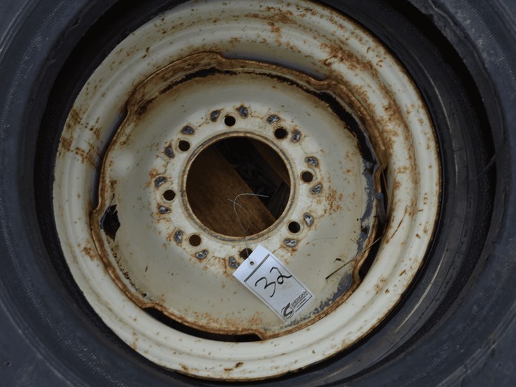 8-bolt-wheel-and-tires-image-2