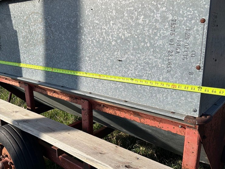 57”-x-7ft-auger-wagon-image-2
