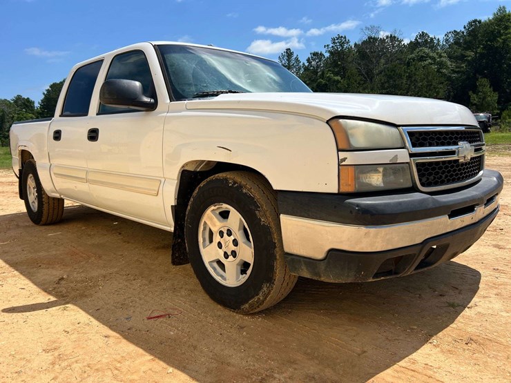 2006-chevrolet-silverado-1500-image-4