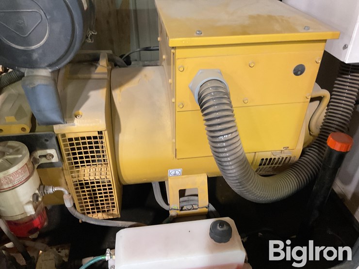 2006-caterpillar-xq60-4-image-16