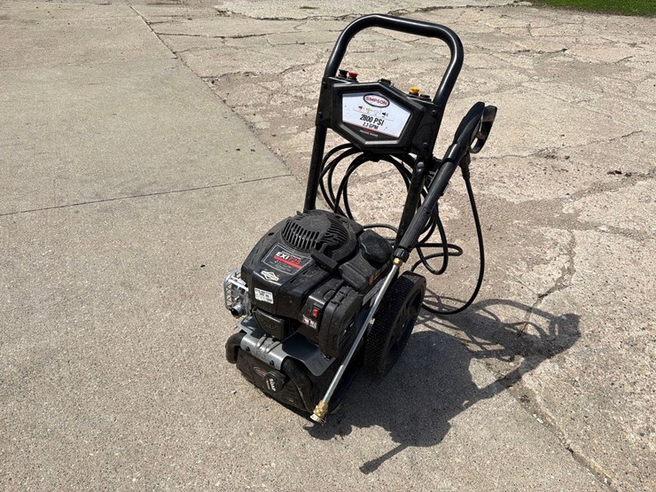 briggs-&-stratton-exi-725-power-washer-image-1