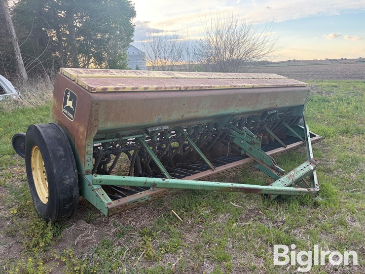 john-deere-8350-image-1