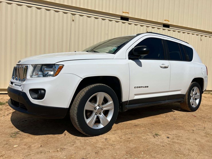 2012-jeep-compass-image-1
