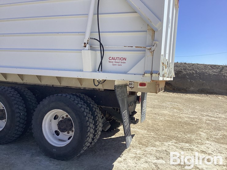 2006-sterling-l9500-image-16