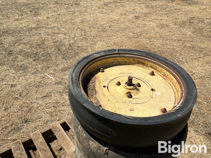 john-deere-7300-image-13