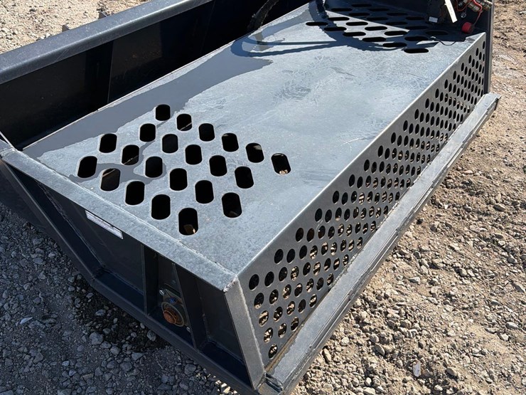 skidloader-quick-tach-74"-rock-rake-bucket-image-10