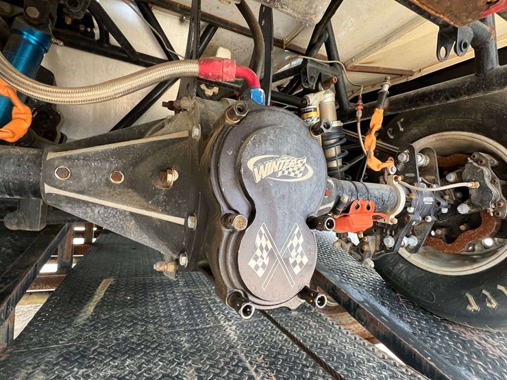 racecar-package-(dirt-late-model)-image-37