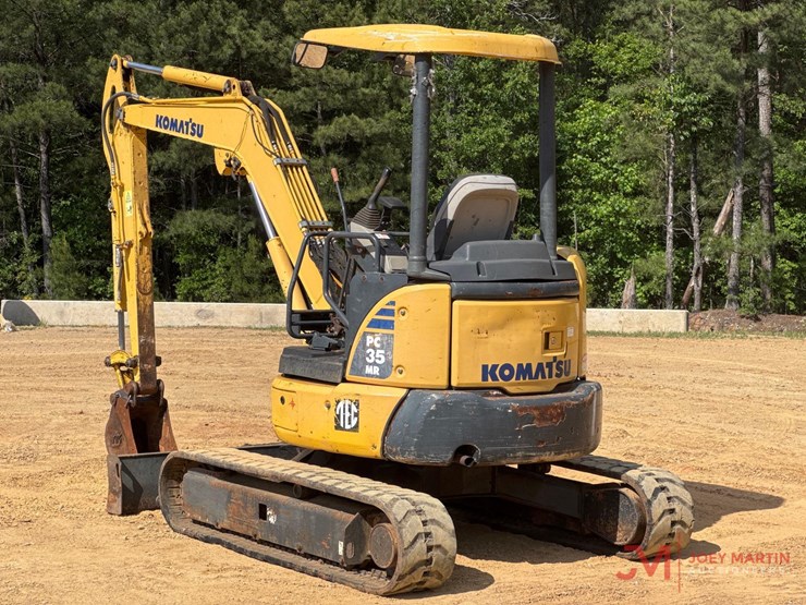 2015-komatsu-pc35mr-3-image-1