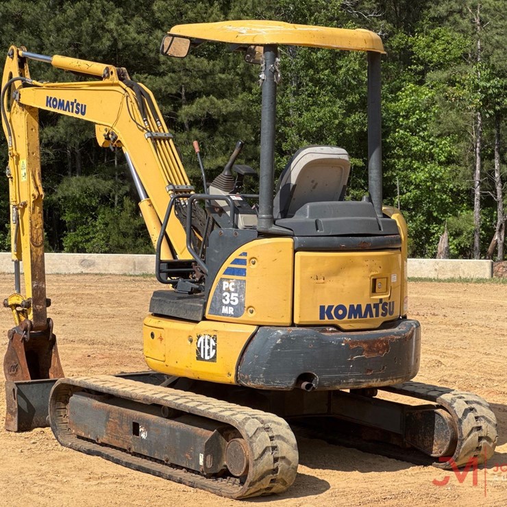2015 KOMATSU PC35MR-3