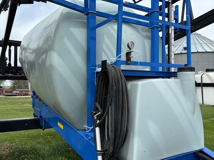 new-holland-s1070-image-31